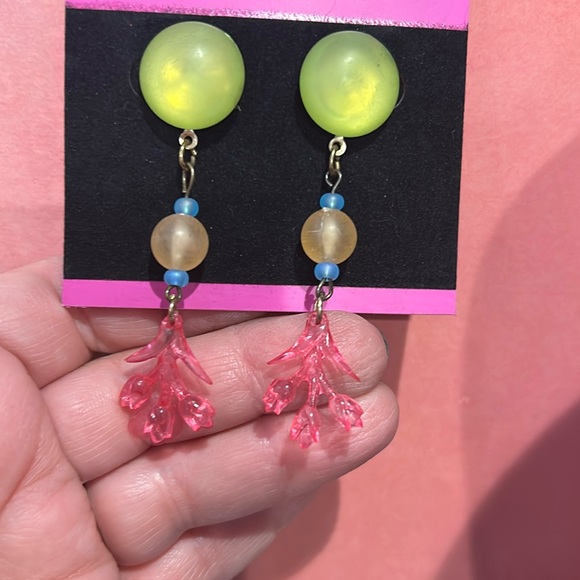 Vintage ‘80s Frosted Beads Earrings-Boutique - Picture 1 of 5